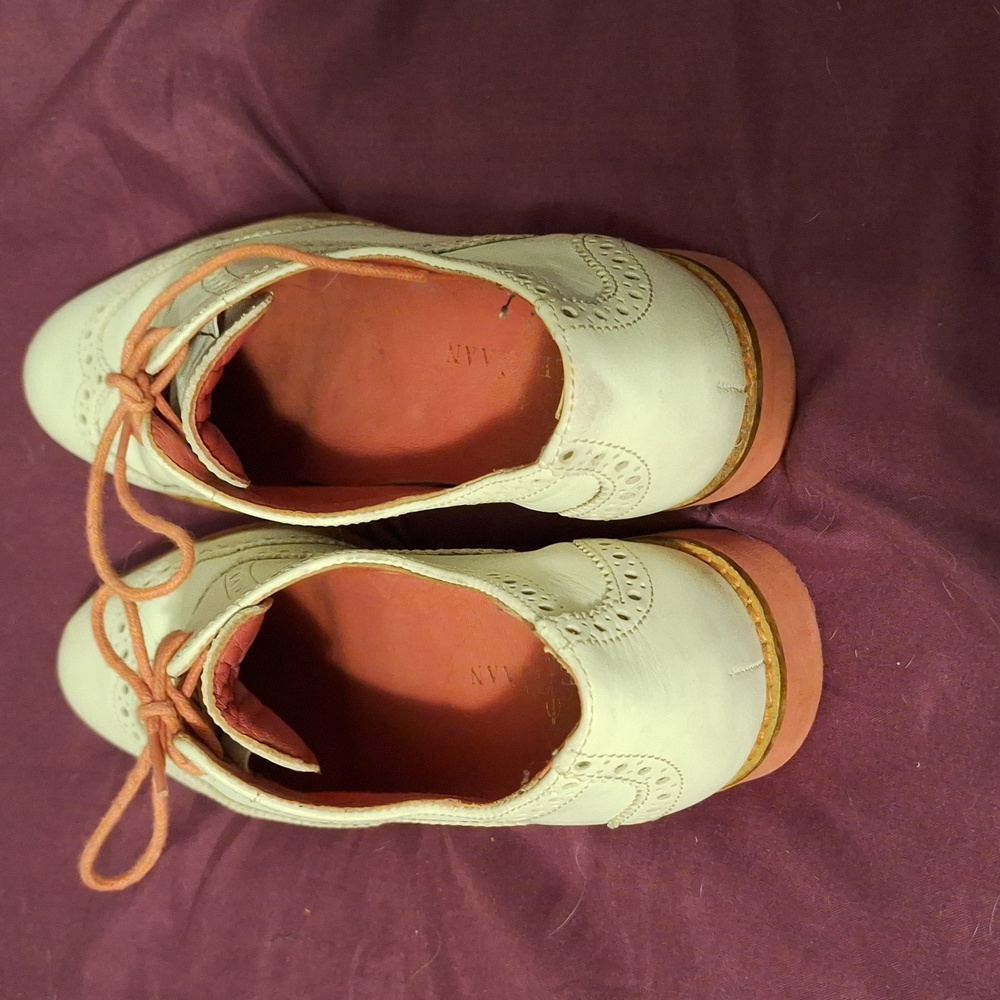 White and hot pink Cole Haan Oxfords - Picture 3 of 4